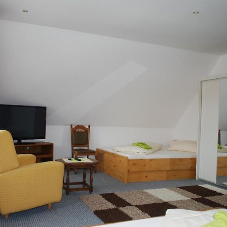 Landhotel Bienstaedt Georgenthal (Thuringia) Ngoại thất bức ảnh